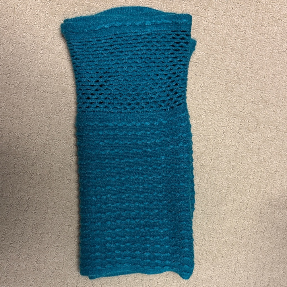 Echo Teal Knit Tube Scarf